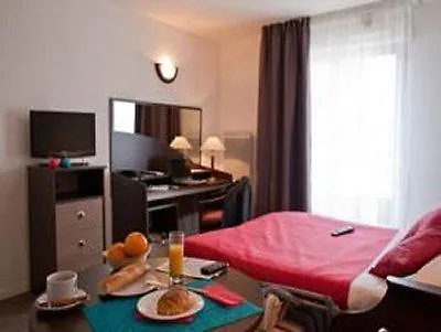 Comfort Le-port-marly Paris Ouest 3* Le Port-Marly
