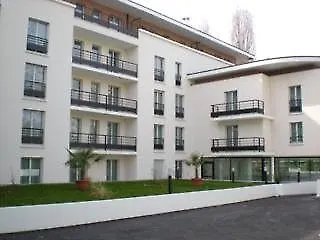 Comfort Le-port-marly Paris Ouest 3* Le Port-Marly