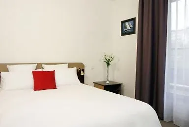 Comfort Le-port-marly Paris Ouest Hotel