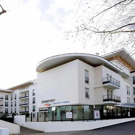 Comfort Le-port-marly Paris Ouest 3*