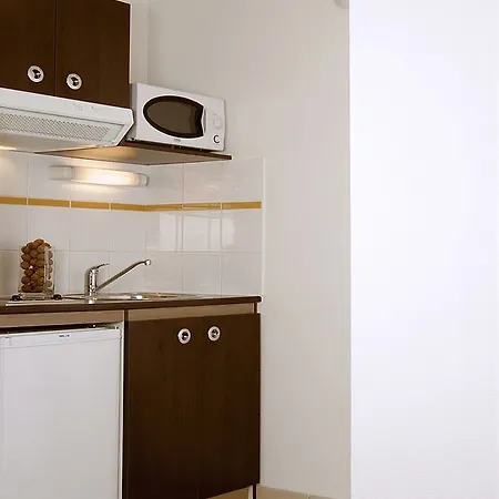 Comfort Le-port-marly Paris Ouest 호텔 3*